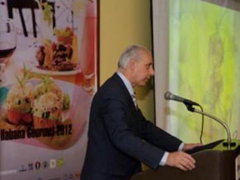 Exhortan a culinarios cubanos a mayor preparación ante crecimiento turístico