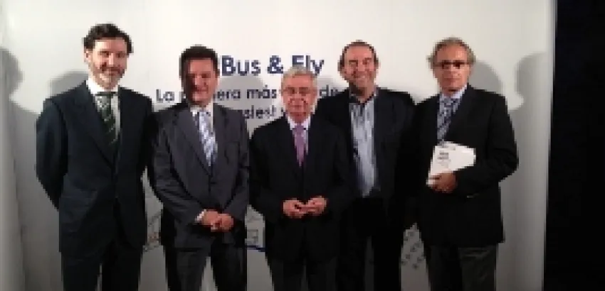 En el marco de Bus & Fly se ha presentado la Guía de Alojamientos del Vino en Madrid En el marco de Bus & Fly se ha presentado la Guía de Alojamientos del Vino en Madrid