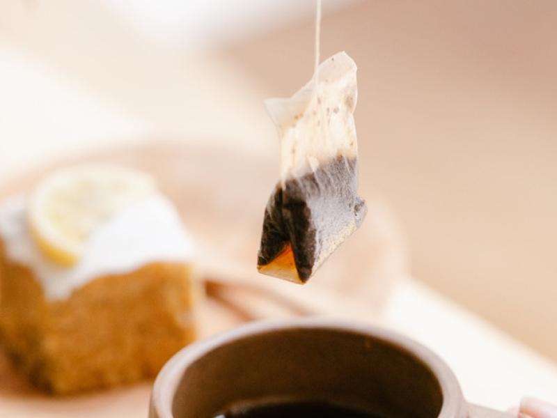 té