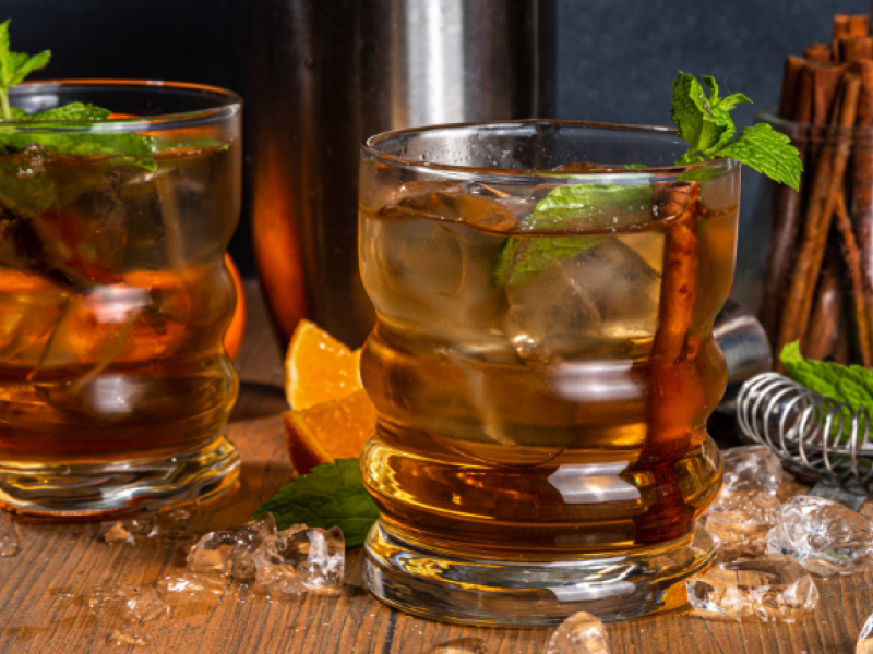 cóctel whisky smash