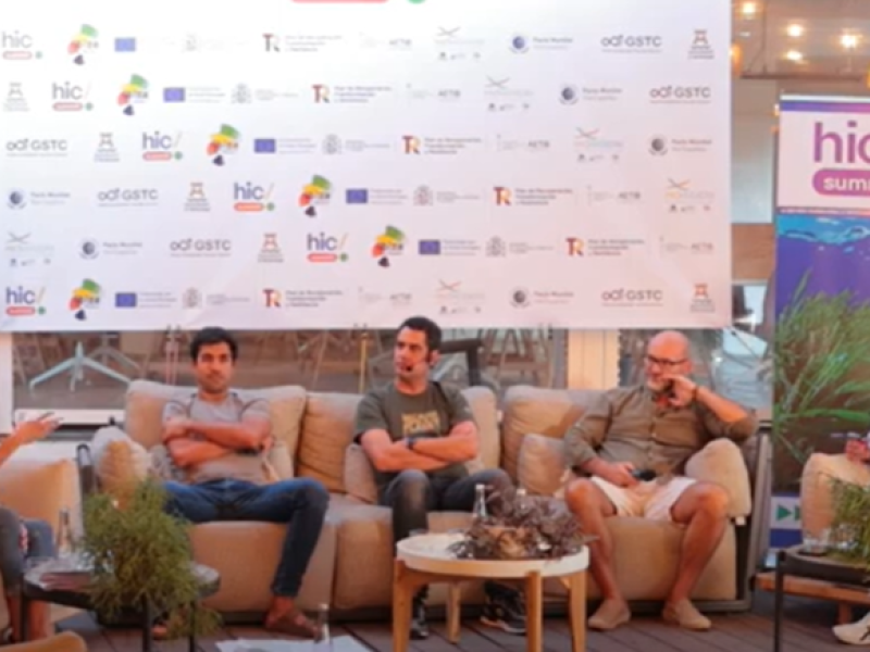 Fotografía: emisión en directo del Slow Food y Culinari Hub de HIC Summit 2023.