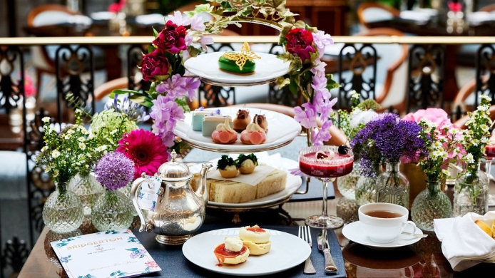 Té y pastas Bridgerton