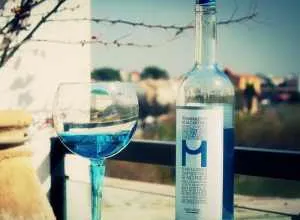 Ellas prefieren el vino azul