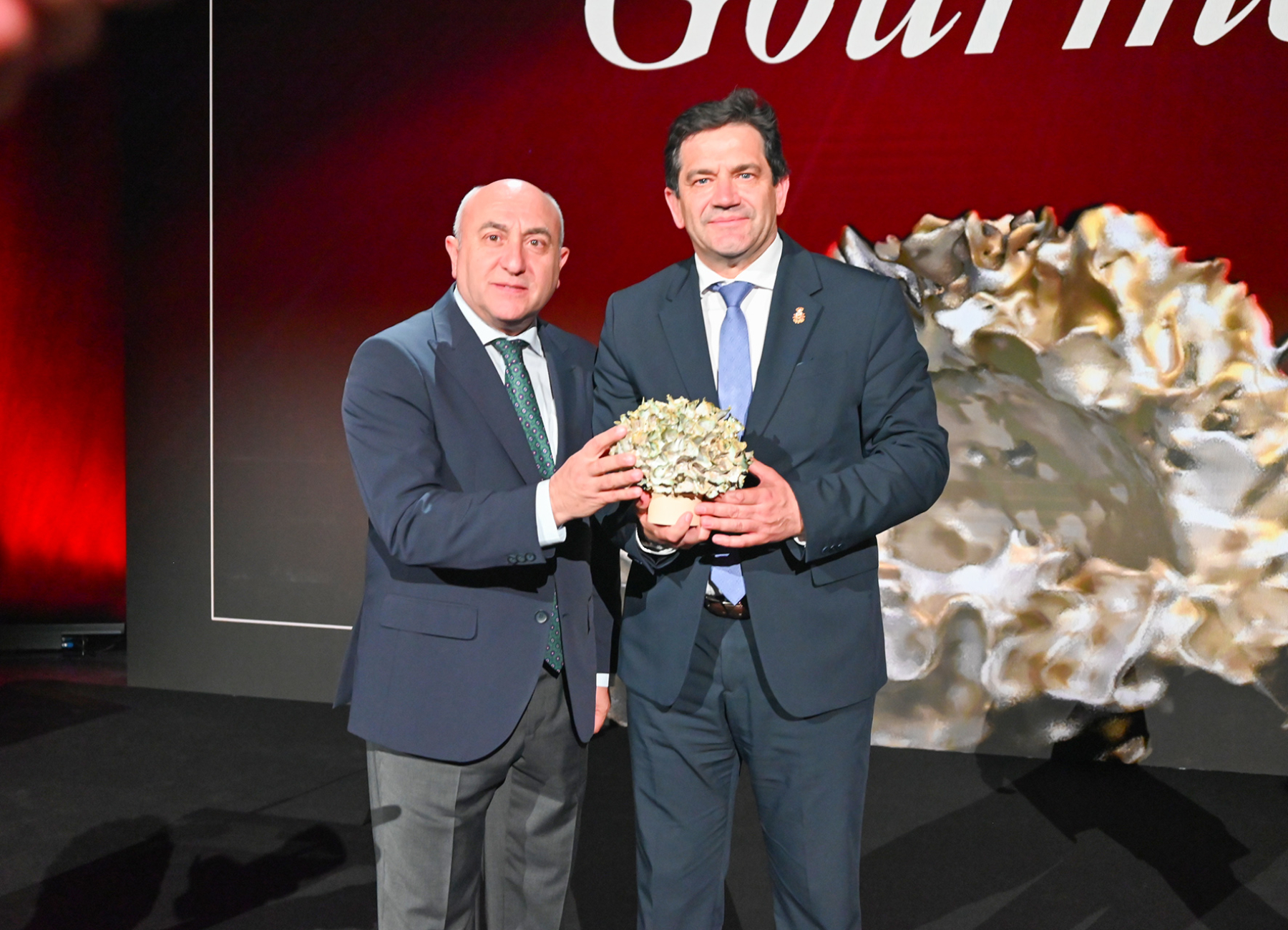 Director de Venari, Florencio Rodríguez y Miguel Ángel Valverde, presidente Diputación de Ciudad Real