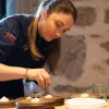Lucía Freitas confecciona un menú junto a 1906