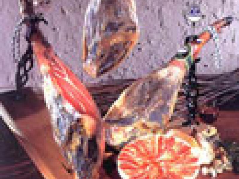 El jamón español superior cuesta hasta 1 500 euros cada pierna