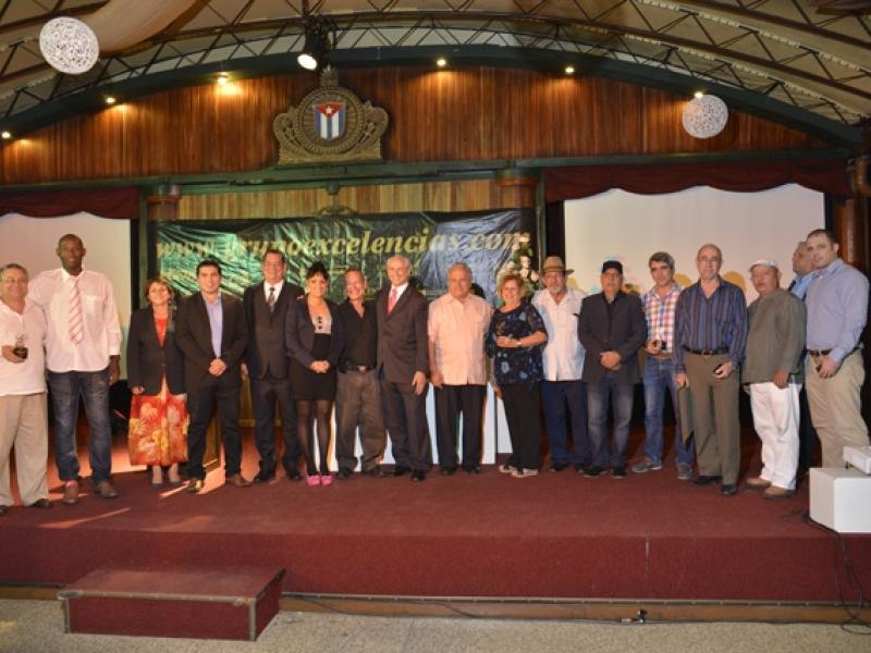 Grupo Excelencias entregó sus Premios Excelencias Cuba 2014