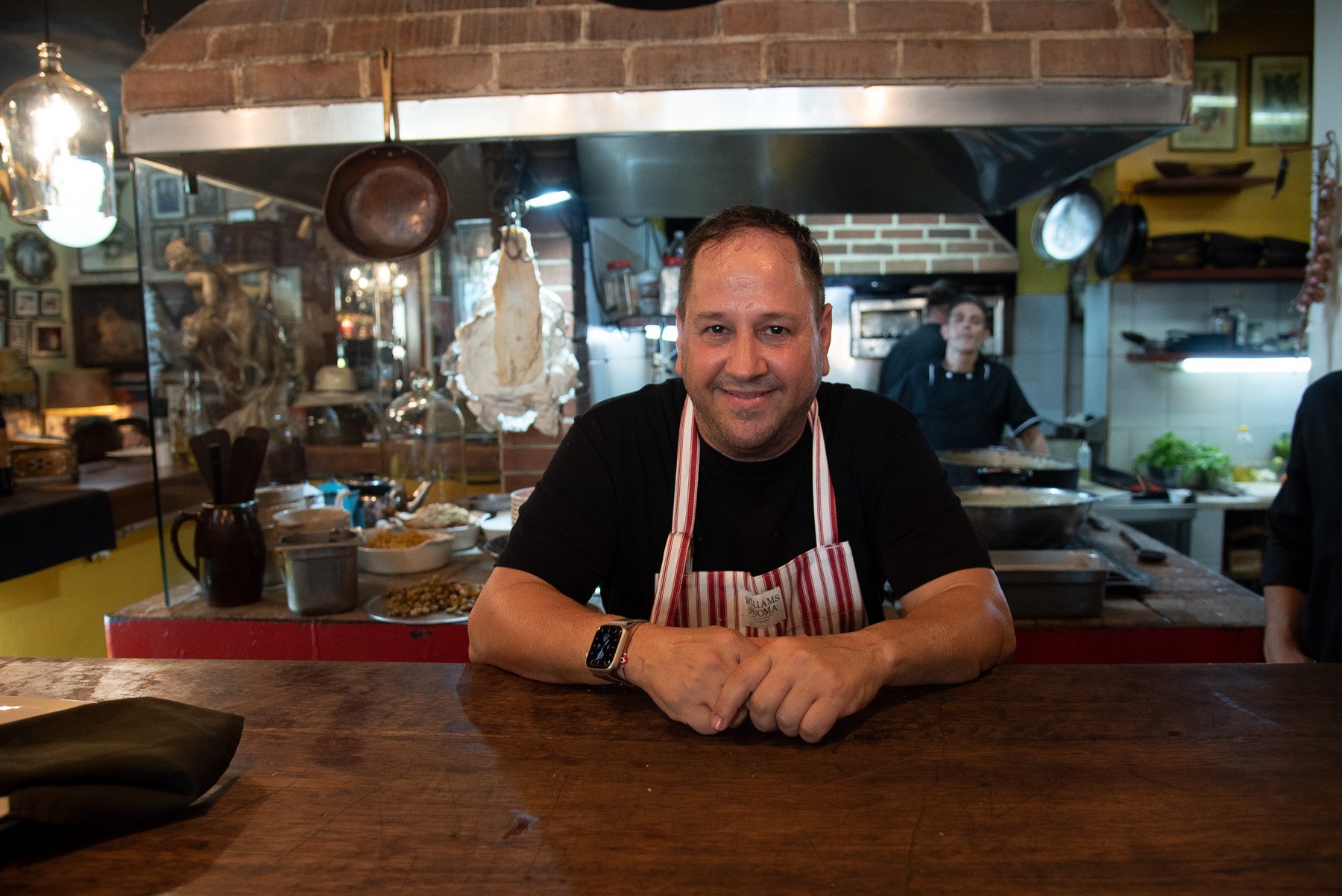 Chef Iván-Al Carbón 