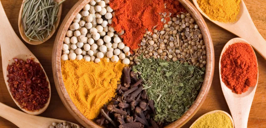 Las especias son distintas en cada rincón del mundo y son la mayor fuente de sabores naturales especias en cada región