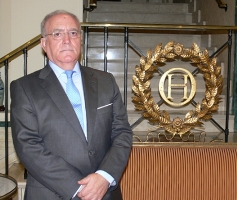 Entrevista a Gabriel García Alonso, propietario del hotel Relais & Chateaux Orfila y Presidente de Relais & Chateaux España Entrevista a Gabriel García Alonso, propietario del hotel Relais & Chateaux Orfila y Presidente de Relais & Chateaux España