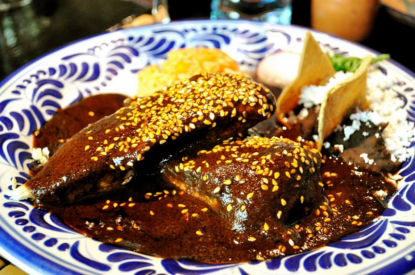 gastronomia poblana-mole-poblano