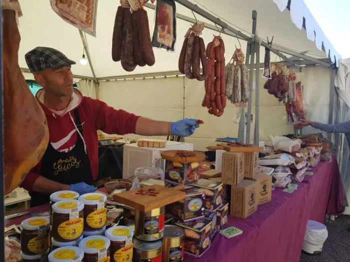 La charcutería estuvo presente con sus más diversos productos: butifarras, chorizos, embutidos...