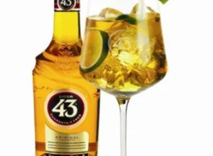 Llega la nueva botella de Licor 43, con una imagen renovada y más cosmopolita que nunca