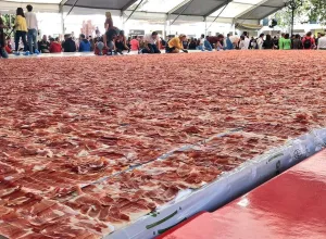 Record Guinness-plato-mas-grande-del-mundo