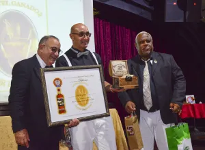 Asociacion de Cantineros de Cuba-Diosmel Mendoza-ganador-de-la-competencia