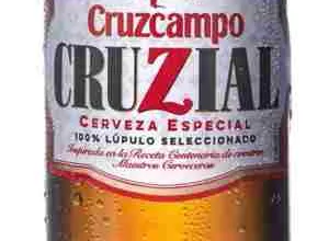 La nueva cerveza Cruzcampo Cruzial, con lúpulo 100 por 100 seleccionado, triunfa en el Mercado de San Ildefonso 