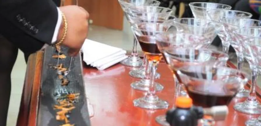 Coctelería artística, el nuevo desafío de nuestros bares Coctelería artística, el nuevo desafío de nuestros bares