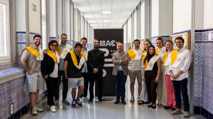 Alumnos y representantes del Máster en Restauración Gastronómica del MACC durante el acto de graduación celebrado con la colaboración de Makro.  
