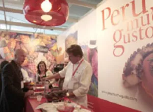 Ceviches, tiraditos, papas, pisco sour… la gastronomía peruana se acerca al público en Madrid Fusión