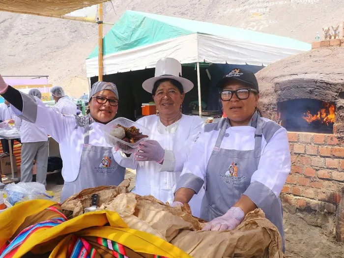 Mistura cuenta con la presencia de 120 participantes, entre los que figuran restaurantes y puestos de comida de todas las regiones, dulces, carretillas, bebidas y bares. 