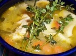Sopa de gallina a la italiana