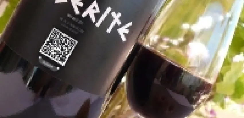 Alberite, vino tinto dulce de Andalucía, presenta innovadora tecnología de comunicación Alberite, vino tinto dulce de Andalucía, presenta innovadora tecnología de comunicación