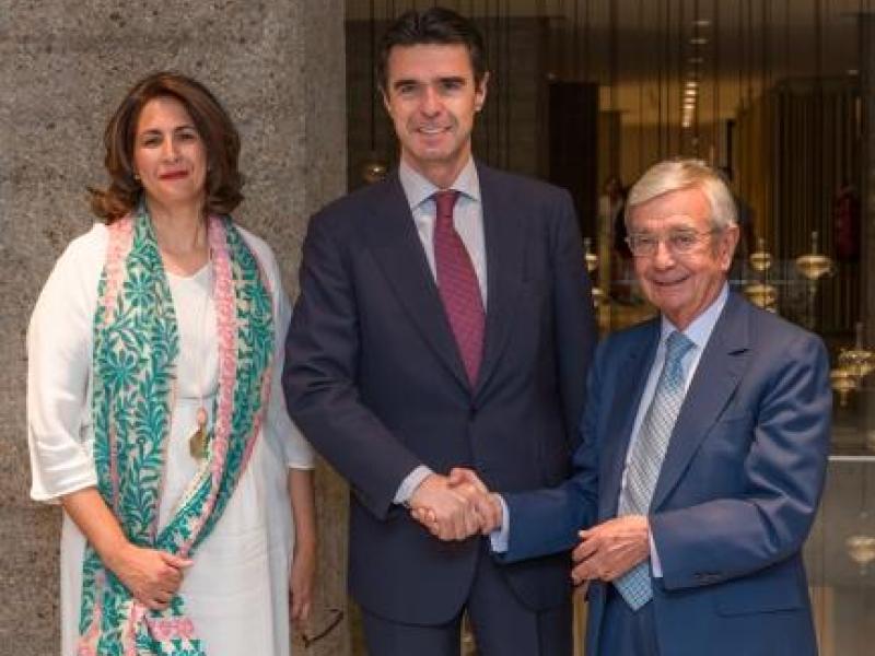 Turespaña y la Real Academia de Gastronomía firman un convenio para impulsar el turismo gastronómico en España