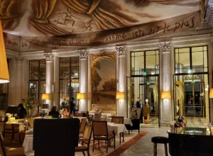 Restaurante Le Dalí, inspirado en Salvador Dalí