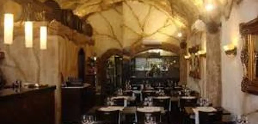 Sa Cova: alta gastronomía mediterránea en una reconvertida cueva de pescadores Sa Cova: alta gastronomía mediterránea en una reconvertida cueva de pescadores
