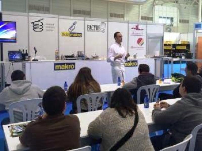 Clases magistrales y talleres temáticos en ‘Aula MAKRO’
