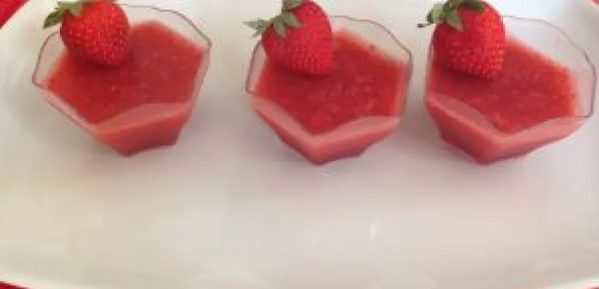 Cinco deliciosas propuestas para disfrutar de las fresas en el recreo o la merienda Cinco deliciosas propuestas para disfrutar de las fresas en el recreo o la merienda