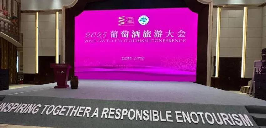 Cumbre Mundial OMET de Enoturismo Responsable en Yantai
