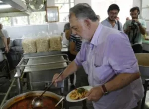 Francis Ford Coppola cocina en Cuba 