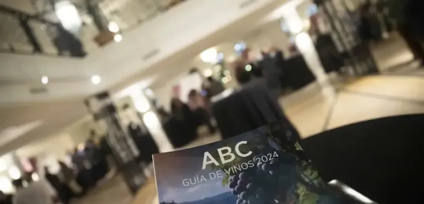Guía de Vinos 2024 Guía de Vinos 2024