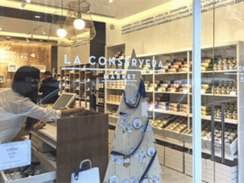 Valencia vive su particular batalla comercial por la venta de conservas gourmet