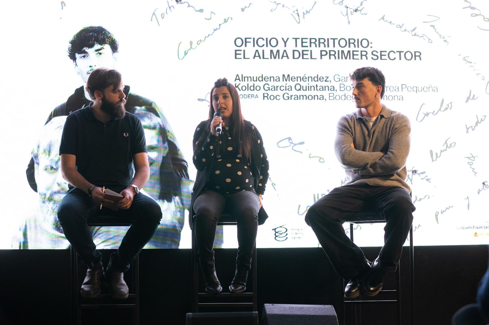 Roc Gramona, Almudena Menéndez y Koldo García en el I Encuentro de TAlento Joven de la Gastronomía