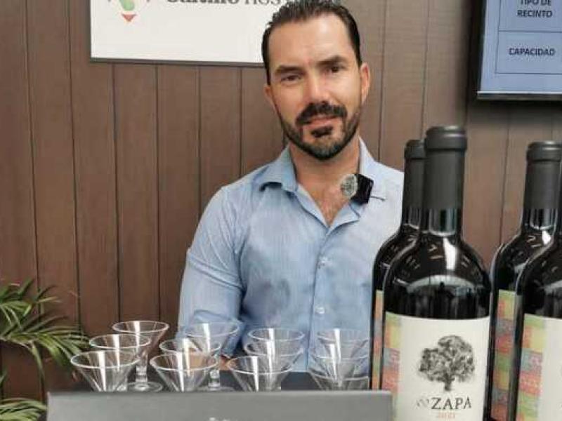 Fernando Garza, asociado de la marca Zapa