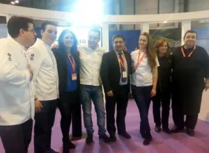 Las tapas de Jaén se muestran como reclamo gastronómico en el stand de Jaén en Fitur 2015