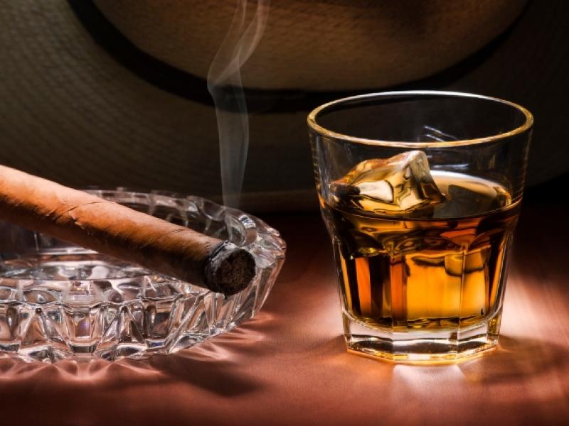 ron y habano