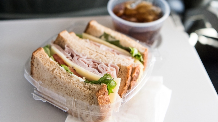 comida para llevar en el avión