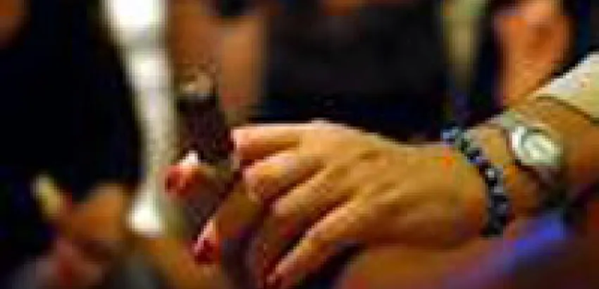 Amigas del Habano siguiendo la ruta de sus placeres Amigas del Habano siguiendo la ruta de sus placeres
