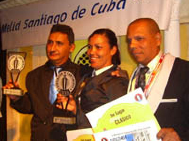 Barman cubana representará a ese país en Campeonato Mundial