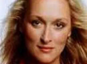 Meryl Streep aspira a un Oscar con su interpretación de una famosa escritora de libros de cocina