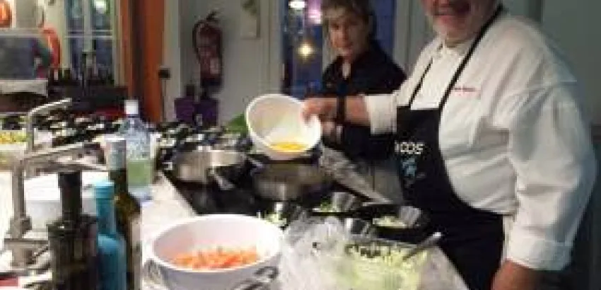 ¡Cenas maridadas con los AOVE en manos de los mejores profesionales! ¡Cenas maridadas con los AOVE en manos de los mejores profesionales!