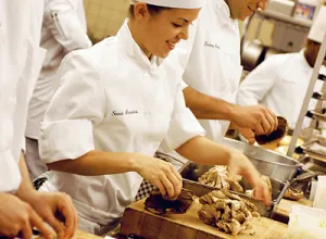La Real Academia de Gastronomía, Le Cordon Bleu Madrid y la Universidad Francisco de Vitoria, juntos por el desarrollo de la cocina española