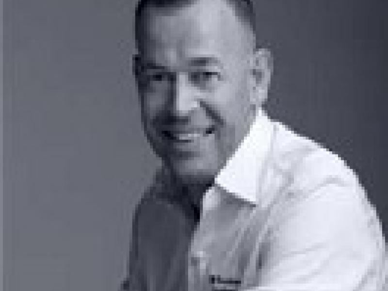 KLM colabora con el renombrado Chef Richard van Oostenbrugge