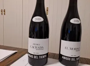 Vinos Piedra Cachada y vino el Morisco