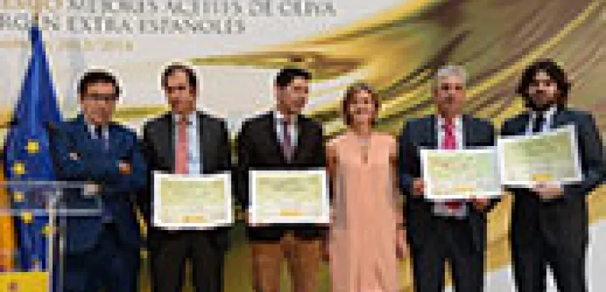 Isabel García Tejerina entrega los premios “Mejores Aceites de Oliva Virgen Extra Españoles de la campaña 2013 – 2014” Isabel García Tejerina entrega los premios “Mejores Aceites de Oliva Virgen Extra Españoles de la campaña 2013 – 2014”
