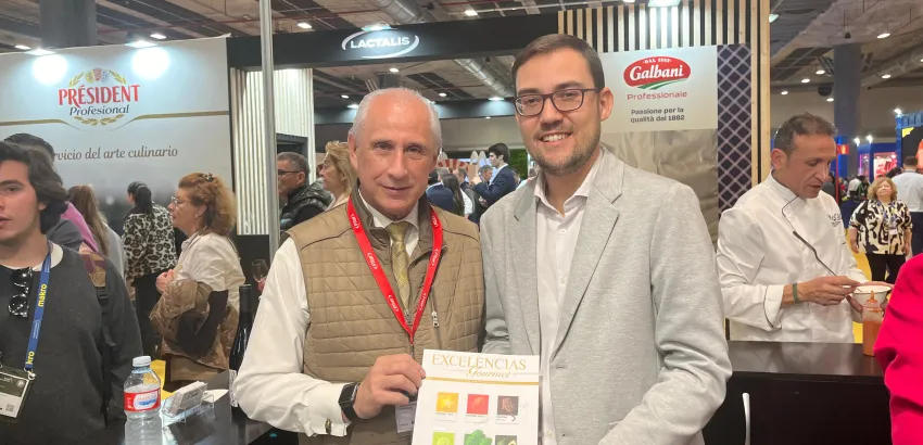 Ángel Fernández, Consejal de Turismo de Salamanca; José Carlos De Santiago, vicepresidente de la Academia Iberoamericana de Gastronomía y presidente del Grupo Excelencias 