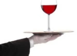 Irlanda incrementa un euro el impuesto sobre la compra de botellas de vino